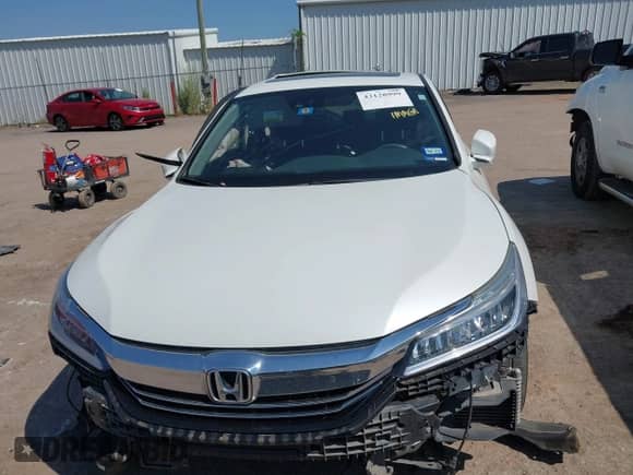 2017 Honda Accord Touring with VIN JHMCR6F79HC024994, listed as a IAAI auction lot 43128999 with Not provided miles and . Bid and sale history available at DreamBid. Image 13.
