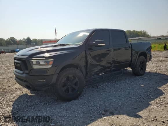 2020 Ram 1500 Rebel z VIN 1C6SRFLT7LN360498, wystawiony jako Copart lot #68648235 z przebiegiem 66 039 mil mil oraz Szkoda całkowita • Salvage title. Historia ofert i sprzedaży dostępna na DreamBid. Obrazek 1.