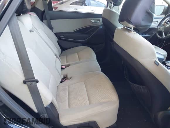 2013 Hyundai Santa Fe GLS с VIN KM8SM4HFXDU012793, выставлен на аукционе IAAI как лот 43025268 с пробегом 306 468 миль миль и . История ставок и продаж доступна на DreamBid. Изображение 8.