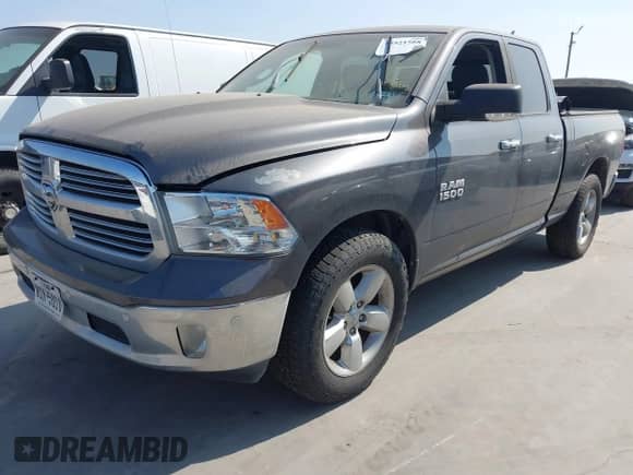 2014 Ram 1500 Big Horn z VIN 1C6RR6GG9ES422953, wystawiony jako IAAI lot #43521588 z przebiegiem 172 027 mil mil oraz . Historia ofert i sprzedaży dostępna na DreamBid. Obrazek 17.