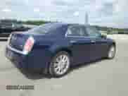 2014 Chrysler 300 C z VIN 2C3CCAKT2EH327976, wystawiony jako Copart lot #65556365 z przebiegiem 112 086 mil mil oraz Szkoda całkowita • Salvage title. Historia ofert i sprzedaży dostępna na DreamBid. Obrazek 3.