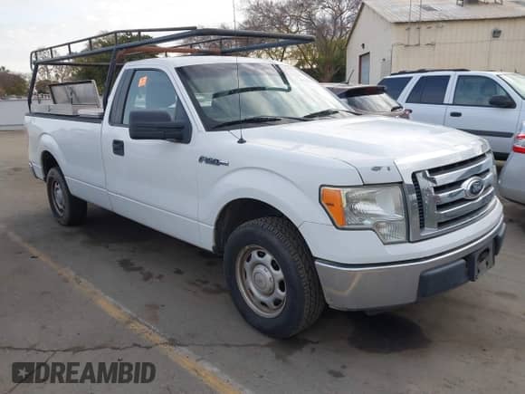 2012 Ford F-150 XL with VIN 1FTNF1CF4CKD33725, listed as a IAAI auction lot 41104958 with 221,731 mi miles and . Bid and sale history available at DreamBid. Image 1.