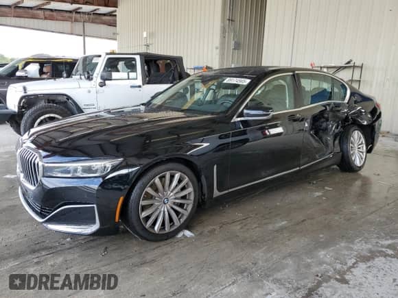 2022 BMW 7 Series 740i xDrive with VIN WBA7T4C05NCH91186, listed as a Copart auction lot 89174565 with 33,032 mi miles and Salvage title. Bid and sale history available at DreamBid. Image 1.