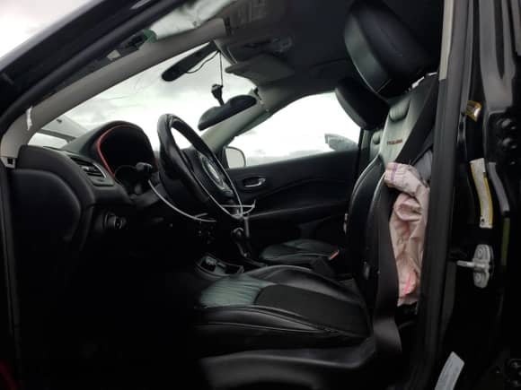 2018 Jeep Compass Trailhawk с VIN 3C4NJDDB8JT129520, выставлен на аукционе Copart как лот 85533585 с пробегом 83 213 миль миль и Списание • Salvage title. История ставок и продаж доступна на DreamBid. Изображение 7.