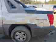 2004 Chevrolet Avalanche Z66 с VIN 3GNEC12T04G137281, выставлен на аукционе IAAI как лот 41813541 с пробегом 221 555 миль миль и . История ставок и продаж доступна на DreamBid. Изображение 6.