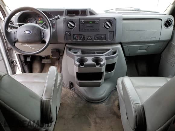 2011 Ford Econoline Cargo Commercial z VIN 1FTSE3EL1BDA35379, wystawiony jako Copart lot #45563215 z przebiegiem 155 583 mil mil oraz Szkoda całkowita • Salvage title. Historia ofert i sprzedaży dostępna na DreamBid. Obrazek 8.