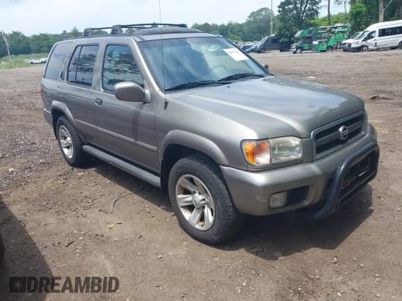 2003 Nissan Pathfinder LE с VIN JN8DR09Y73W828939, выставлен на аукционе IAAI как лот 42595303 с пробегом 140 399 миль миль и . История ставок и продаж доступна на DreamBid. Изображение 1.