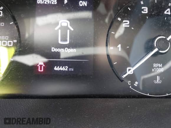 2023 Ram ProMaster Cargo z VIN 3C6MRVJG2PE526171, wystawiony jako IAAI lot #42381745 z przebiegiem 46 462 mil mil oraz . Historia ofert i sprzedaży dostępna na DreamBid. Obrazek 7.