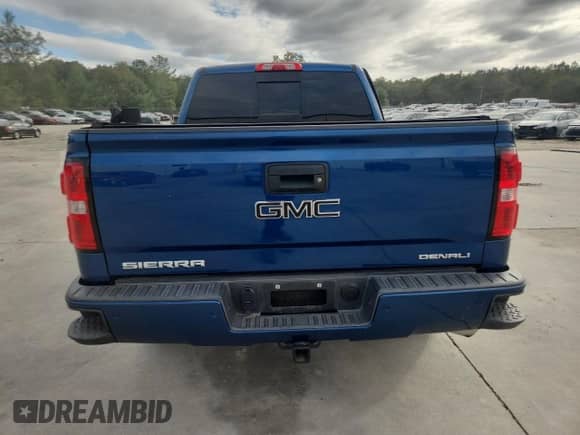 2015 GMC Sierra 1500 Denali with VIN 3GTU2WEC2FG242763, listed as a Copart auction lot 84776825 with 118,062 mi miles and Salvage title. Bid and sale history available at DreamBid. Image 6.