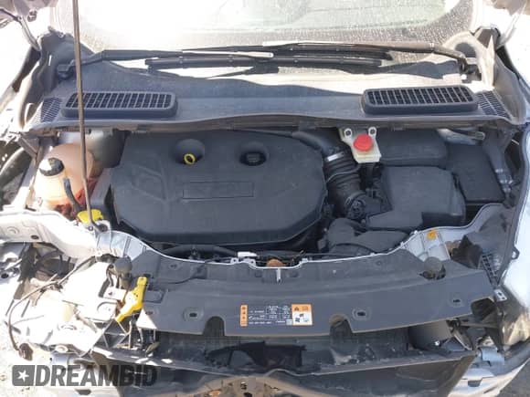 2017 Ford Escape SE с VIN 1FMCU9G93HUB34575, выставлен на аукционе IAAI как лот 42279592 с пробегом 71 904 миль миль и . История ставок и продаж доступна на DreamBid. Изображение 10.