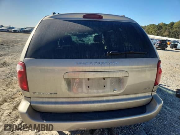 2005 Dodge Caravan SXT z VIN 2D8GP44L45R508766, wystawiony jako Copart lot #89827425 z przebiegiem Nie podano mil oraz Szkoda całkowita • Salvage title. Historia ofert i sprzedaży dostępna na DreamBid. Obrazek 6.