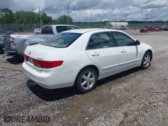 2005 Honda Accord EX-L with VIN 1HGCM55835A083410, listed as a IAAI auction lot 42523431 with 138,355 mi miles and . Bid and sale history available at DreamBid. Image 4.