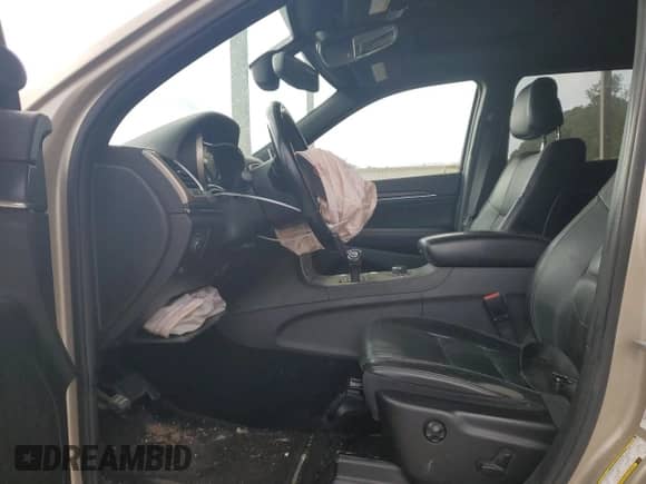 2014 Jeep Grand Cherokee Limited с VIN 1C4RJFBT5EC255070, выставлен на аукционе Copart как лот 82236465 с пробегом 161 248 миль миль и Списание • Salvage title. История ставок и продаж доступна на DreamBid. Изображение 7.