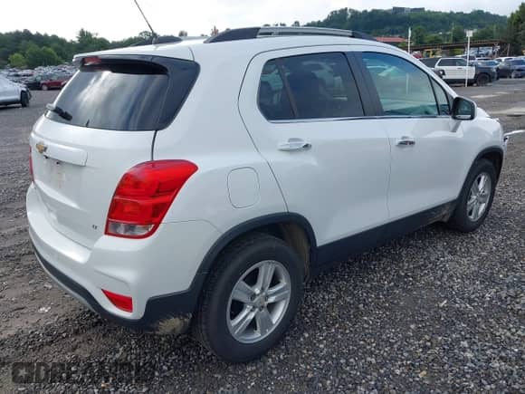 2017 Chevrolet Trax LT z VIN KL7CJLSBXHB218518, wystawiony jako IAAI lot #43059229 z przebiegiem 142 433 mil mil oraz . Historia ofert i sprzedaży dostępna na DreamBid. Obrazek 4.