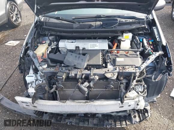 2014 Toyota Prius Two z VIN JTDZN3EU7E3360541, wystawiony jako IAAI lot #42697167 z przebiegiem 181 685 mil mil oraz . Historia ofert i sprzedaży dostępna na DreamBid. Obrazek 10.