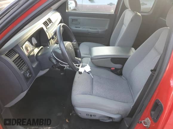 2008 Dodge Dakota with VIN 1D7HW32N18S525523, listed as a Copart auction lot 86843764 with 25,156 mi miles and Clean title. Bid and sale history available at DreamBid. Image 7.