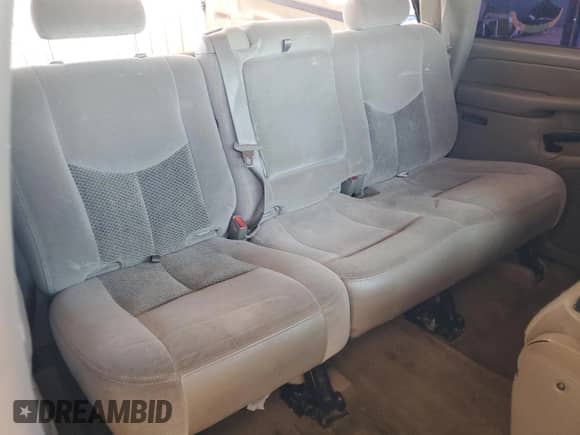 2006 Chevrolet Silverado 1500 LS с VIN 2GCEC13V061357654, выставлен на аукционе Copart как лот 84026125 с пробегом 174 601 миль миль и Списание • Salvage title. История ставок и продаж доступна на DreamBid. Изображение 10.