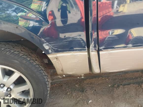 2010 Ford F-150 XL with VIN 1FTFW1CV9AKB04904, listed as a IAAI auction lot 42965265 with 281,084 mi miles and . Bid and sale history available at DreamBid. Image 6.