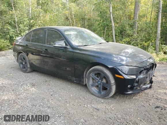 2015 BMW 3 Series 320i xDrive z VIN WBA3C3G50FNS76680, wystawiony jako Copart lot #71654485 z przebiegiem 150 304 mil mil oraz Czysty tytuł • Clean title. Historia ofert i sprzedaży dostępna na DreamBid. Obrazek 4.