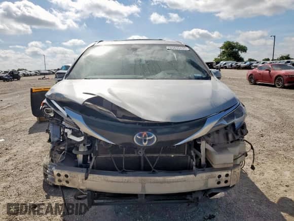 2022 Toyota Sienna Platinum с VIN 5TDERKEC4NS092955, выставлен на аукционе Copart как лот 65830435 с пробегом 222 099 миль миль и Списание • Salvage title. История ставок и продаж доступна на DreamBid. Изображение 5.