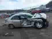 2005 Mercedes-Benz C 320 z VIN WDBRF64J85F605107, wystawiony jako IAAI lot #41470284 z przebiegiem Nie podano mil oraz . Historia ofert i sprzedaży dostępna na DreamBid. Obrazek 13.