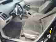 2011 Toyota Prius I z VIN JTDKN3DU3B0283196, wystawiony jako Copart lot #69341275 z przebiegiem 262 461 mil mil oraz Czysty tytuł • Clean title. Historia ofert i sprzedaży dostępna na DreamBid. Obrazek 7.