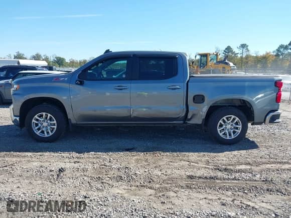 2020 Chevrolet Silverado 1500 LT with VIN 3GCUYDED7LG426555, listed as a IAAI auction lot 43503211 with 42,762 mi miles and . Bid and sale history available at DreamBid. Image 14.