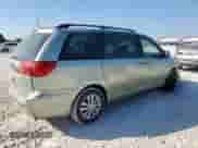 2007 Toyota Sienna LE с VIN 5TDZK23CX7S098223, выставлен на аукционе Copart как лот 84285625 с пробегом 250 627 миль миль и Списание • Salvage title. История ставок и продаж доступна на DreamBid. Изображение 3.