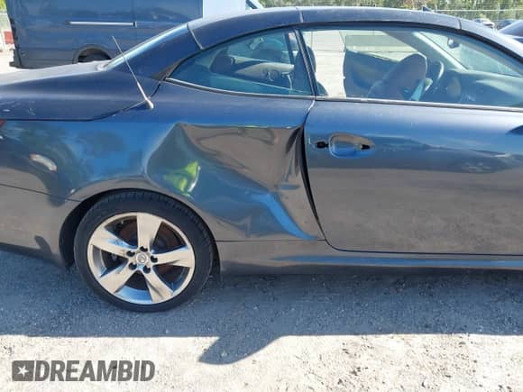 2011 Lexus IS 250 C with VIN JTHFF2C29B2520771, listed as a IAAI auction lot 42621886 with Not provided miles and . Bid and sale history available at DreamBid. Image 6.