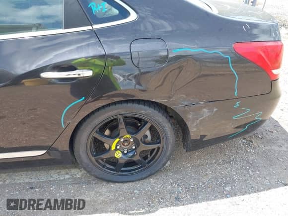 2014 Hyundai Equus Signature with VIN KMHGH4JH5EU089417, listed as a IAAI auction lot 42939834 with 86,073 mi miles and . Bid and sale history available at DreamBid. Image 15.