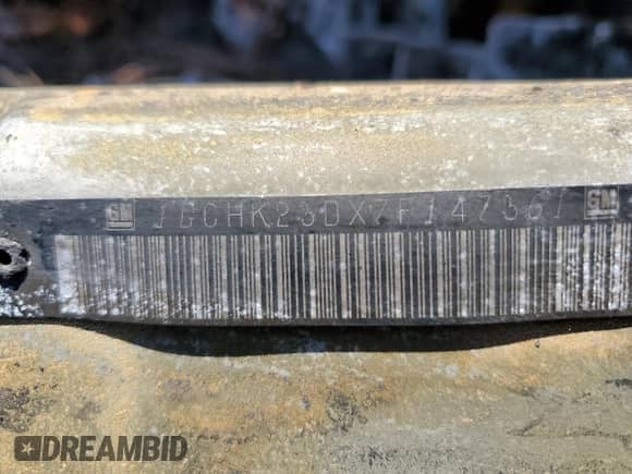 2007 Chevrolet Silverado 2500HD LT1 с VIN 1GCHK23DX7F147361, выставлен на аукционе Copart как лот 52330015 с пробегом Не указан миль и Списание • Salvage title. История ставок и продаж доступна на DreamBid. Изображение 13.