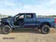 2020 Chevrolet Silverado 1500 RST z VIN 3GCUYEED7LG164431, wystawiony jako IAAI lot #43227484 z przebiegiem 71 717 mil mil oraz . Historia ofert i sprzedaży dostępna na DreamBid. Obrazek 15.