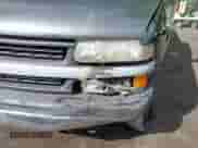 2000 Chevrolet Silverado 2500 LS z VIN 1GCGC24U9YE369761, wystawiony jako IAAI lot #42334289 z przebiegiem 245 783 mil mil oraz . Historia ofert i sprzedaży dostępna na DreamBid. Obrazek 6.
