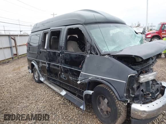 2002 Chevrolet Express z VIN 1GBFG15RX21198820, wystawiony jako IAAI lot #41215536 z przebiegiem Nie podano mil oraz . Historia ofert i sprzedaży dostępna na DreamBid. Obrazek 6.
