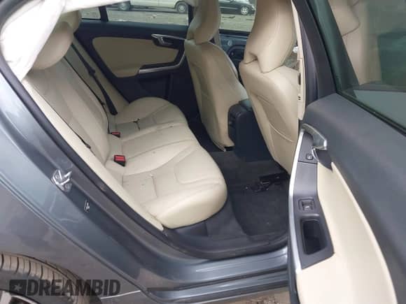 2018 Volvo S60 Dynamic с VIN YV126MFL4J2451044, выставлен на аукционе IAAI как лот 41815799 с пробегом 133 390 миль миль и . История ставок и продаж доступна на DreamBid. Изображение 8.