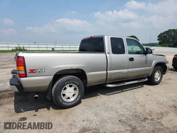2003 GMC Sierra 1500 SLT с VIN 2GTEK19T931272591, выставлен на аукционе Copart как лот 67408295 с пробегом 168 494 миль миль и Списание • Salvage title. История ставок и продаж доступна на DreamBid. Изображение 3.