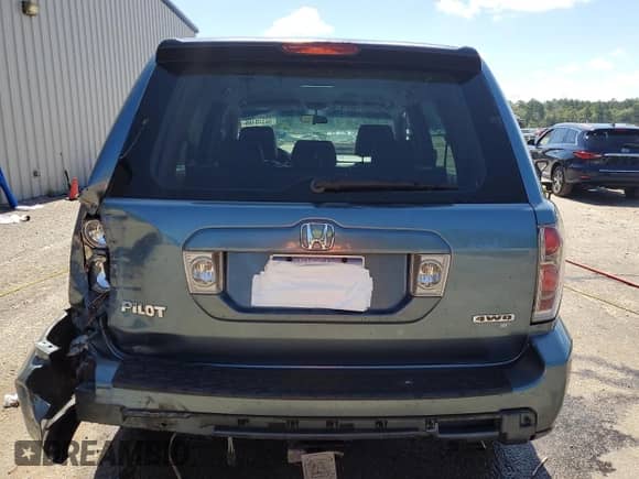 2006 Honda Pilot LX with VIN 5FNYF18136B030527, listed as a Copart auction lot 66370155 with 295,573 mi miles and Salvage title. Bid and sale history available at DreamBid. Image 6.