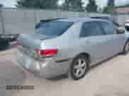 2003 Honda Accord EX с VIN JHMCM56613C037585, выставлен на аукционе IAAI как лот 43563798 с пробегом 205 500 миль миль и . История ставок и продаж доступна на DreamBid. Изображение 4.