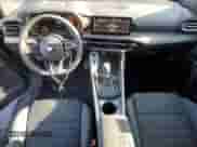 2024 Dodge Hornet GT z VIN ZACNDFAN3R3A41762, wystawiony jako Copart lot #88990475 z przebiegiem 12 705 mil mil oraz Czysty tytuł • Clean title. Historia ofert i sprzedaży dostępna na DreamBid. Obrazek 8.