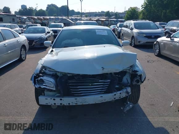 2012 Chrysler 300 с VIN 2C3CCAAG9CH208002, выставлен на аукционе IAAI как лот 42685204 с пробегом 126 311 миль миль и . История ставок и продаж доступна на DreamBid. Изображение 12.