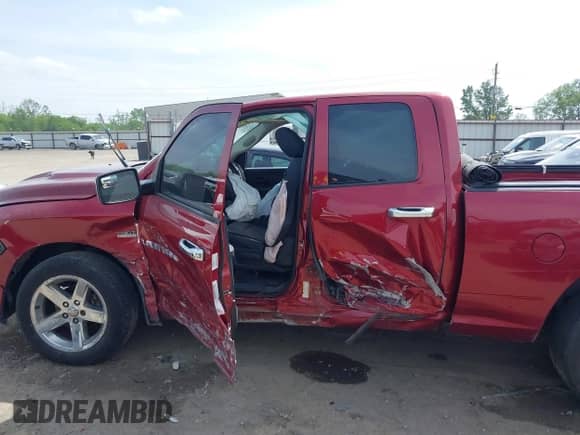 2012 Ram 1500 Express z VIN 1C6RD7FT1CS318554, wystawiony jako IAAI lot #42063789 z przebiegiem Nie podano mil oraz . Historia ofert i sprzedaży dostępna na DreamBid. Obrazek 15.