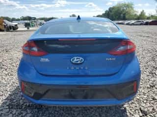 2018 Hyundai Ioniq SEL с VIN KMHC75LC5JU063659, выставлен на аукционе Copart как лот 69783435 с пробегом 72 780 миль миль и Списание • Salvage title. История ставок и продаж доступна на DreamBid. Изображение 6.
