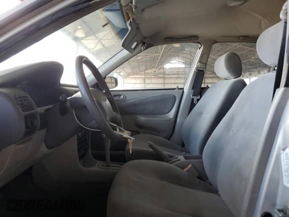 2002 Chevrolet Prizm с VIN 1Y1SK52852Z415957, выставлен на аукционе Copart как лот 71798694 с пробегом 226 183 миль миль и Списание • Salvage title. История ставок и продаж доступна на DreamBid. Изображение 7.