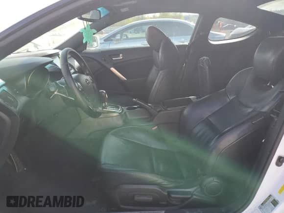 2016 Hyundai Genesis Coupe Ultimate with VIN KMHHU6KJ3GU132670, listed as a Copart auction lot 53192305 with 92,769 mi miles and Clean title. Bid and sale history available at DreamBid. Image 7.