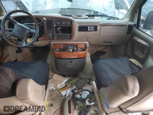1999 Chevrolet Express with VIN 1GBFG15R1X1096488, listed as a Copart auction lot 44078235 with Not provided miles and Clean title. Bid and sale history available at DreamBid. Image 8.
