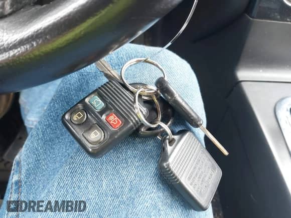 2010 Ford Explorer XLT с VIN 1FMEU7DE0AUA59645, выставлен на аукционе IAAI как лот 43231438 с пробегом 151 899 миль миль и . История ставок и продаж доступна на DreamBid. Изображение 11.