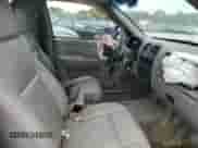 2005 Chevrolet Colorado z VIN 1GBDS146758251871, wystawiony jako Copart lot #70482905 z przebiegiem 287 082 mil mil oraz Szkoda całkowita • Salvage title. Historia ofert i sprzedaży dostępna na DreamBid. Obrazek 10.