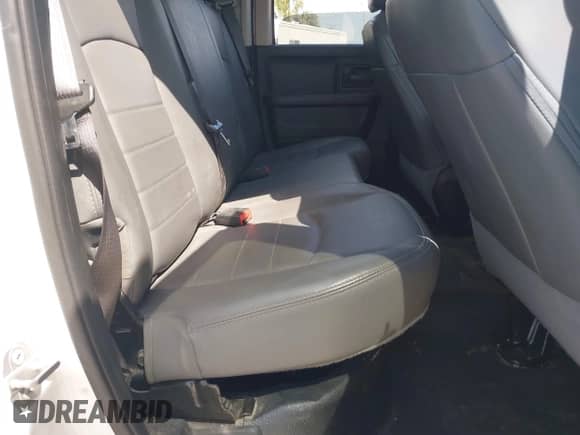 2020 Ram 1500 Tradesman z VIN 1C6RR6FGXLS117749, wystawiony jako IAAI lot #42084572 z przebiegiem 137 970 mil mil oraz . Historia ofert i sprzedaży dostępna na DreamBid. Obrazek 8.