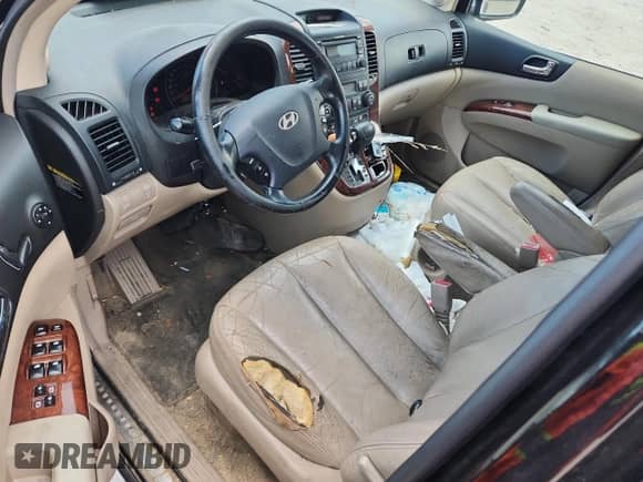 2007 Hyundai Entourage GLS with VIN KNDMC233476015019, listed as a Copart auction lot 69093035 with 226,655 mi miles and Salvage title. Bid and sale history available at DreamBid. Image 8.