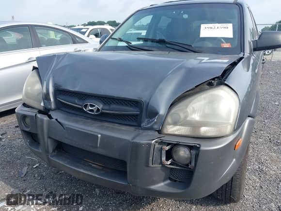 2009 Hyundai Tucson GLS с VIN KM8JM12B39U034397, выставлен на аукционе IAAI как лот 39824590 с пробегом 196 527 миль миль и . История ставок и продаж доступна на DreamBid. Изображение 6.